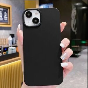 iPhone 15 phone case black